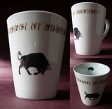 mug conique decor toro & texte 1